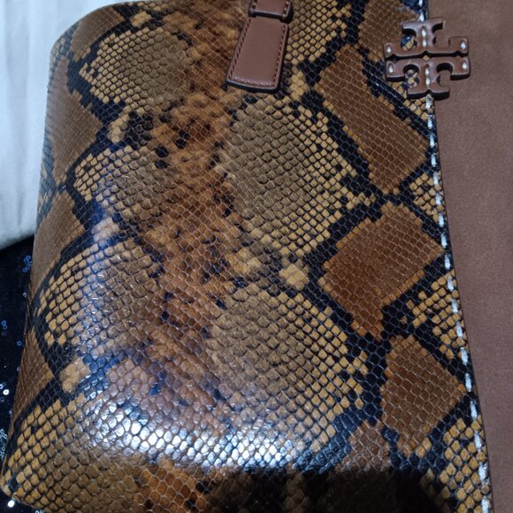 Tory Burch McGraw Tote - Picture 9 of 13
